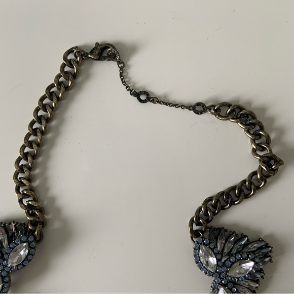 Elegant Bejeweled Statement Necklace - Picture 3 of 4